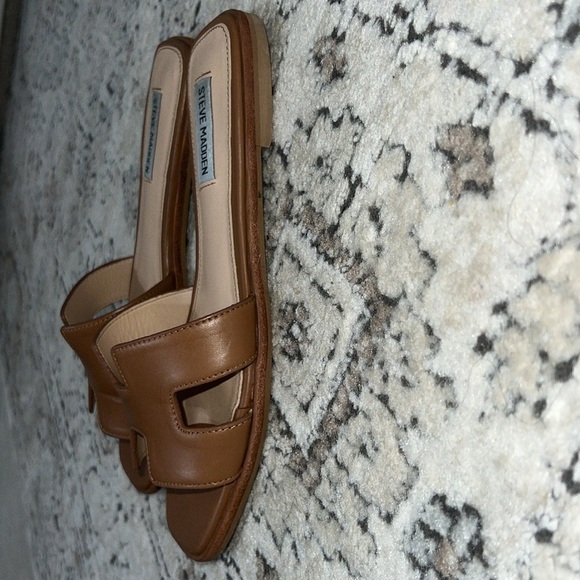 Steve Madden Sandal - Picture 3 of 8